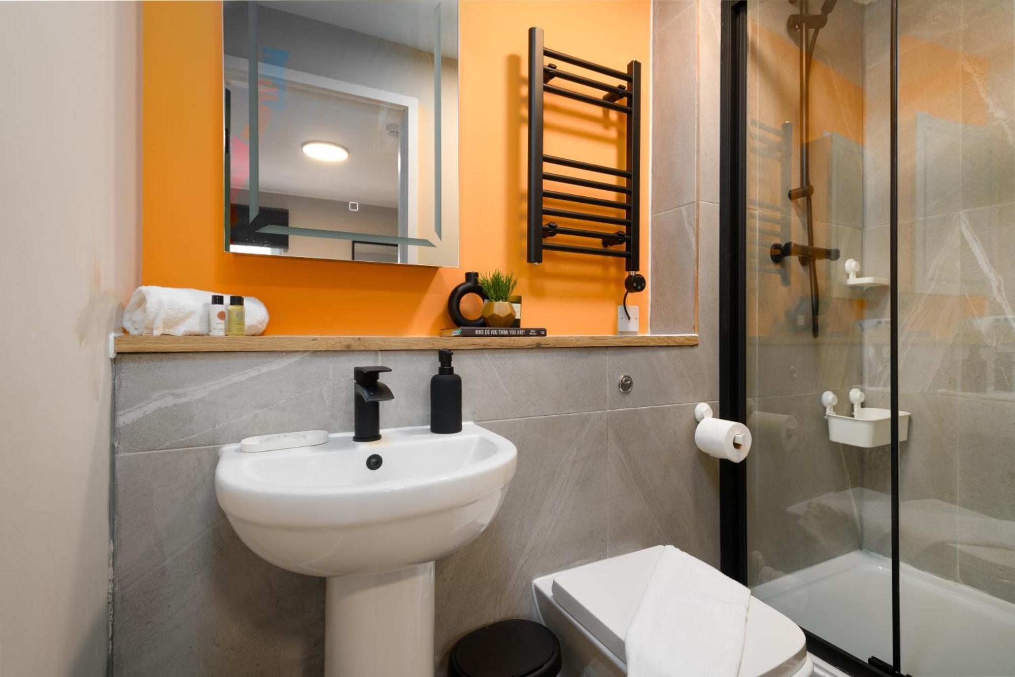 Gad Suite By Koya Homes - 2 Ensuite Bedroom Apartment, Cardiff City Centre, Free Parking Exterior photo